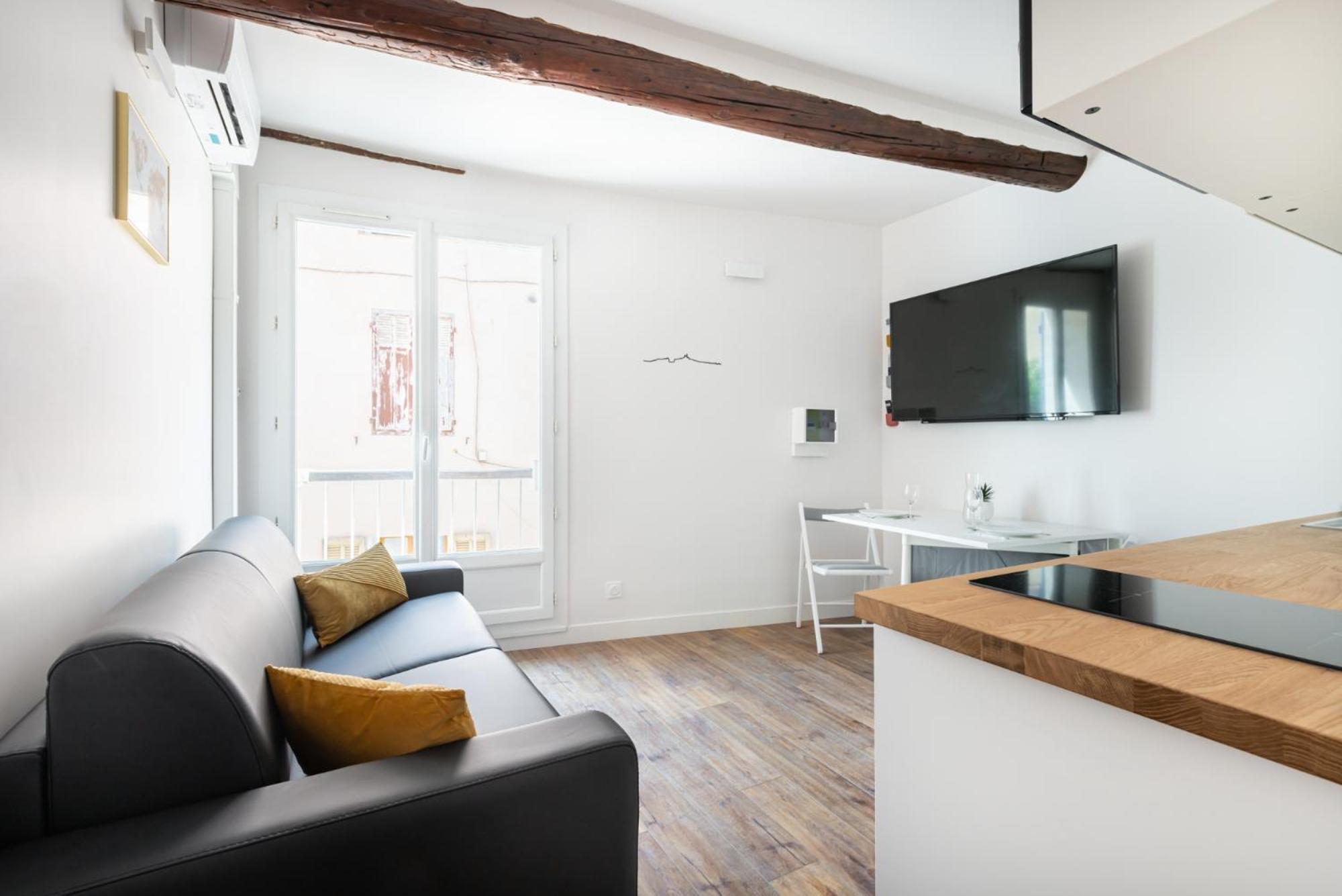 Lou Baou - Calme - Lumineux - Wifi Apartment Gardanne Phòng bức ảnh