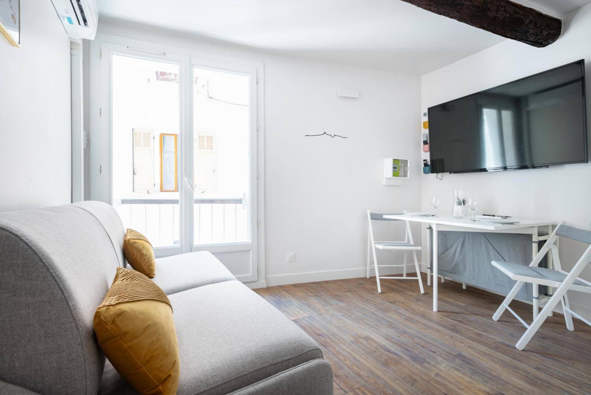 Lou Baou - Calme - Lumineux - Wifi Apartment Gardanne Phòng bức ảnh
