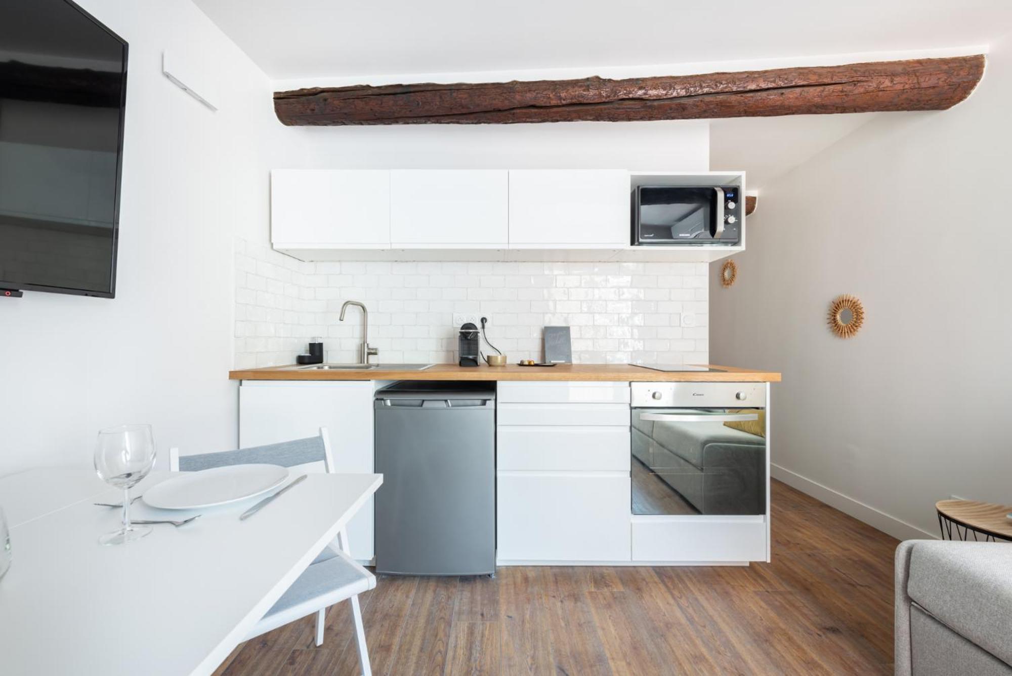 Lou Baou - Calme - Lumineux - Wifi Apartment Gardanne Phòng bức ảnh