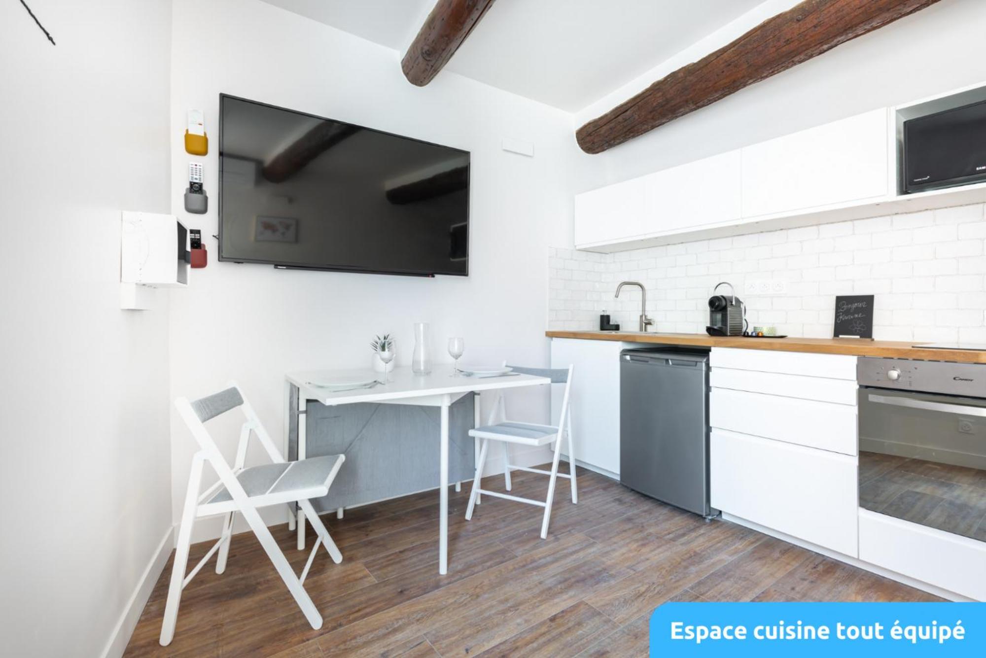 Lou Baou - Calme - Lumineux - Wifi Apartment Gardanne Phòng bức ảnh