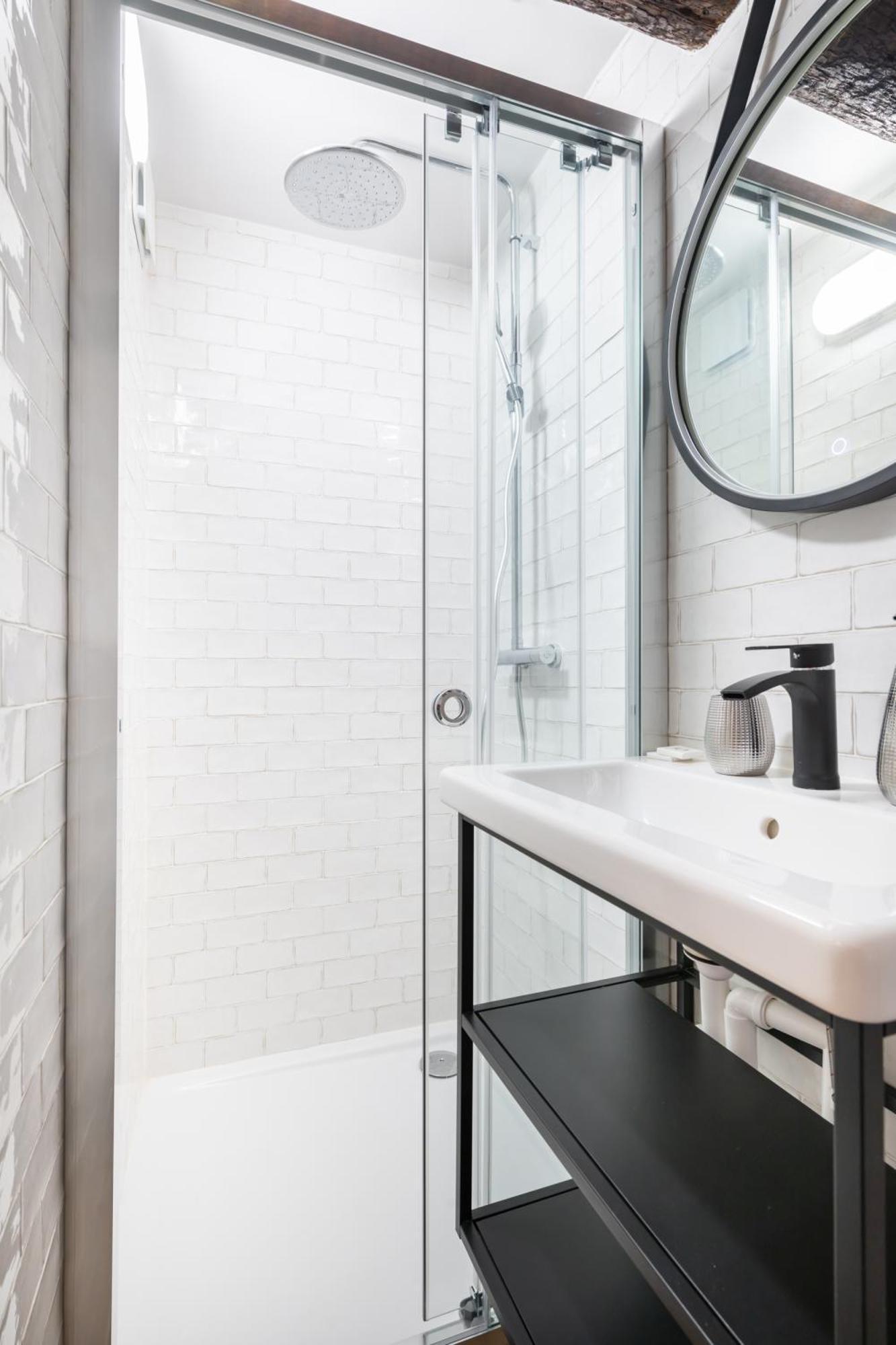 Lou Baou - Calme - Lumineux - Wifi Apartment Gardanne Phòng bức ảnh